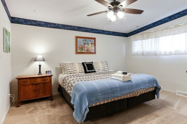 Foto del edificio - Powers Lake Waterfront Home with Private Pier Available for Monthly Rental