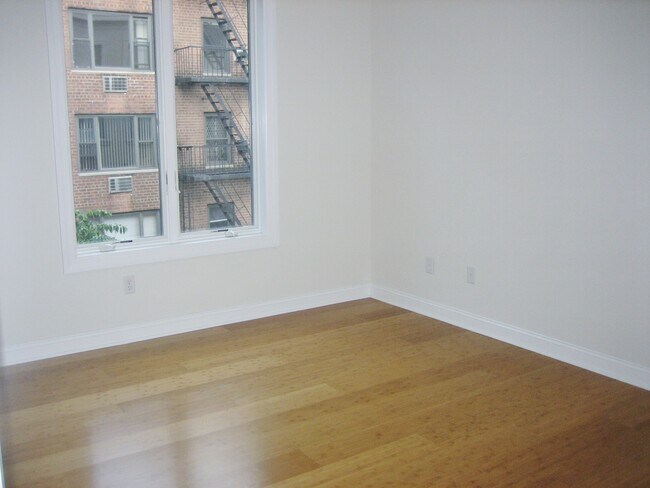 Foto del edificio - 2022 N Central Rd