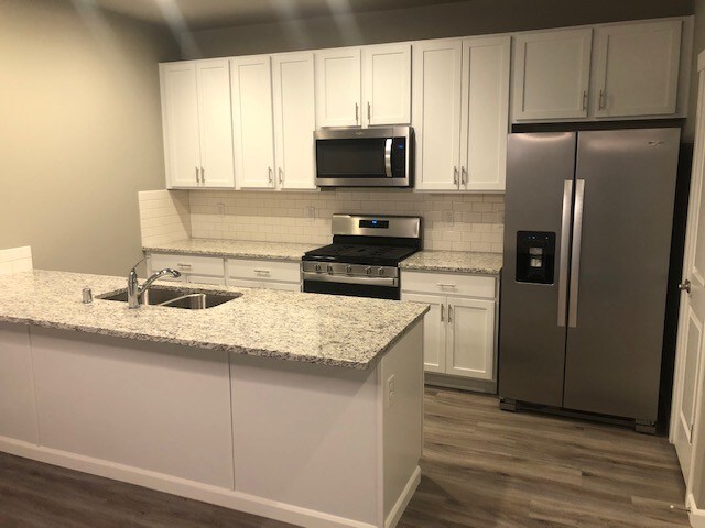 Foto del edificio - 6922 Delaney Ln NE