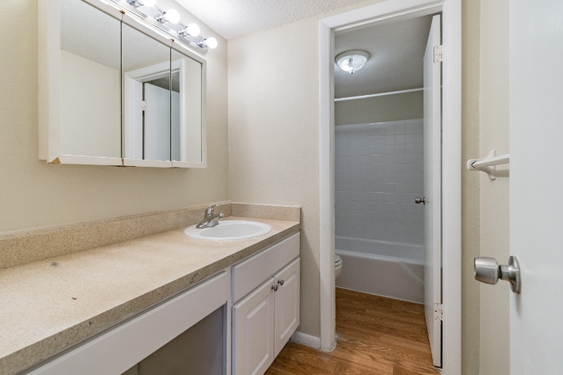 Foto principal - 6538 54th Ave N