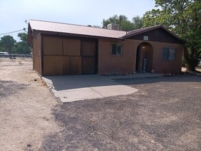 Building Photo - 2313 Raymac Rd SW