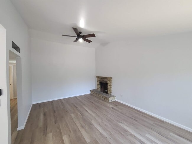 Photo - 26 W Concorda Dr House