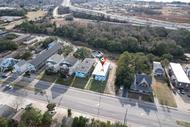 Building Photo - 487 W Ocean View Ave