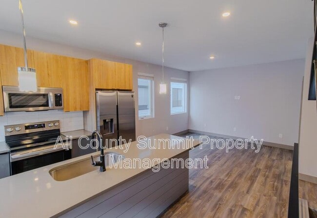 Photo - 1571 King St Townhome