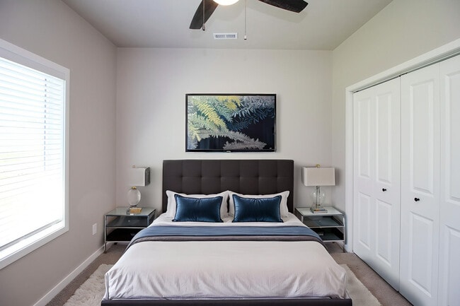 Building Photo - Wheatridge Apartments & Townhomes