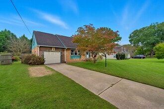 Building Photo - 41 Wendfield Cir