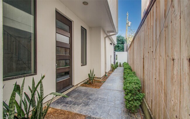 Foto del edificio - 1808 Ridgewood St