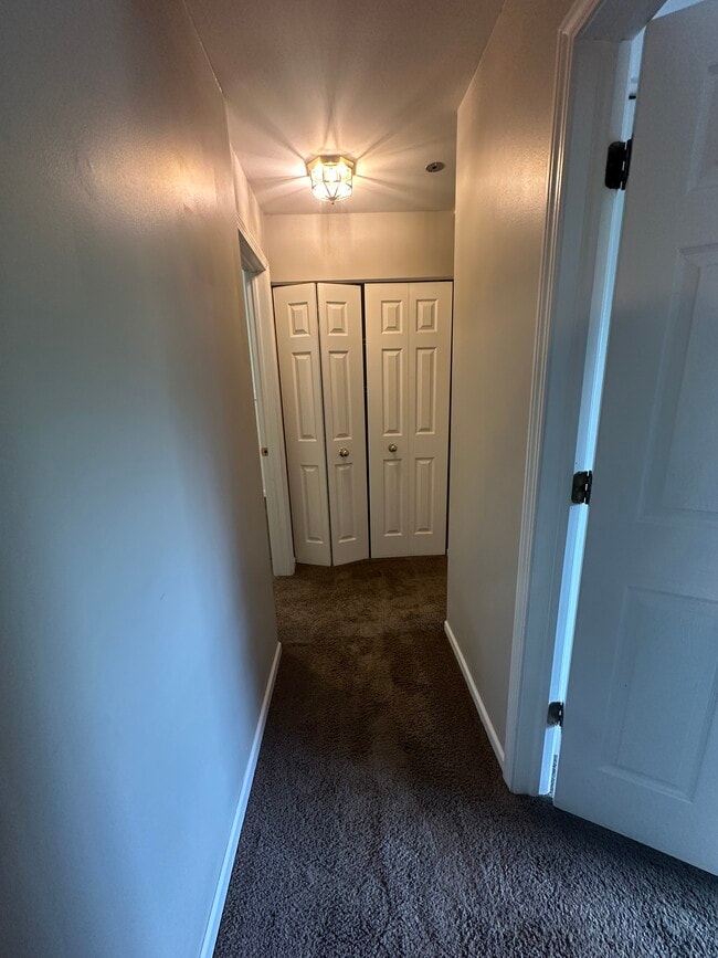 Foto del edificio - 2060 Waverly Ln