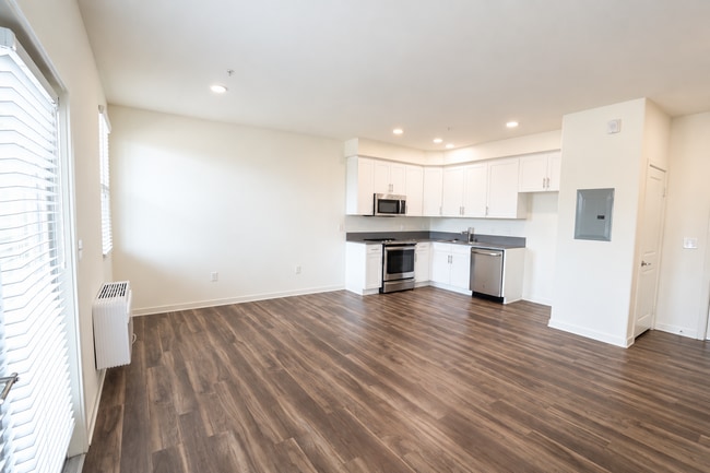 Interior Photo - The Mark Camarillo