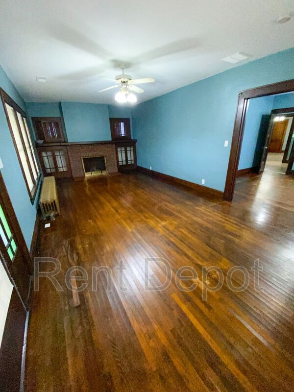 Building Photo - 529 S Kentucky Ave