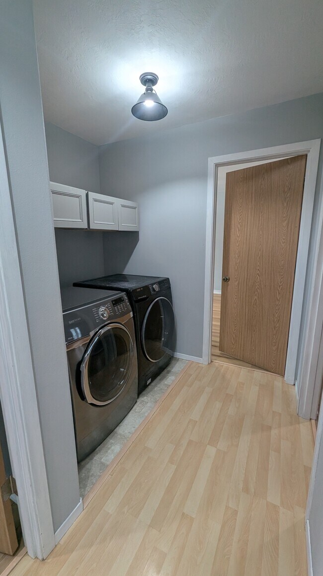 Foto del edificio - 3885 Sonoma Ave