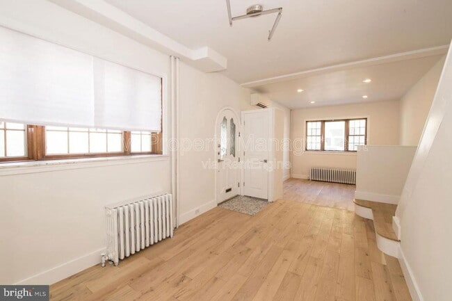 Building Photo - 1224 S 7th St