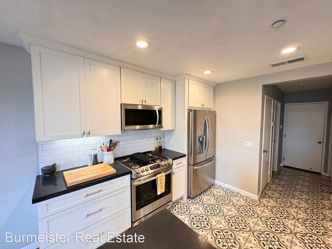 Building Photo - 3 br, 2.5 bath House - 1729 Creekside Lane