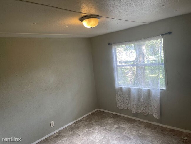 Foto del edificio - 2 br, 2 bath Mobile Home - 12509 Holyoke Ave