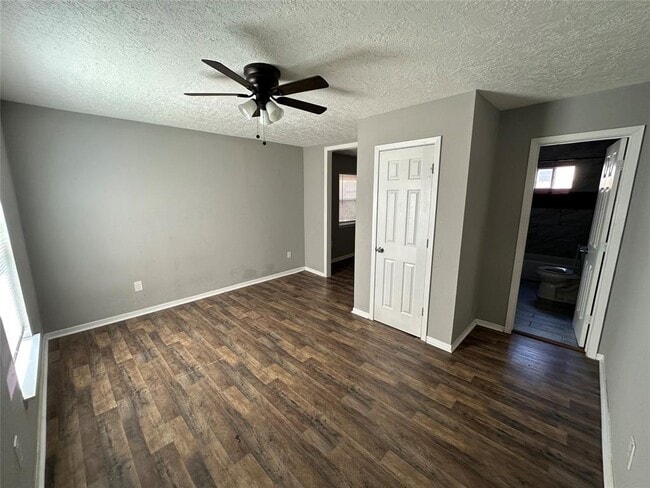 Building Photo - 7909 Brutus St