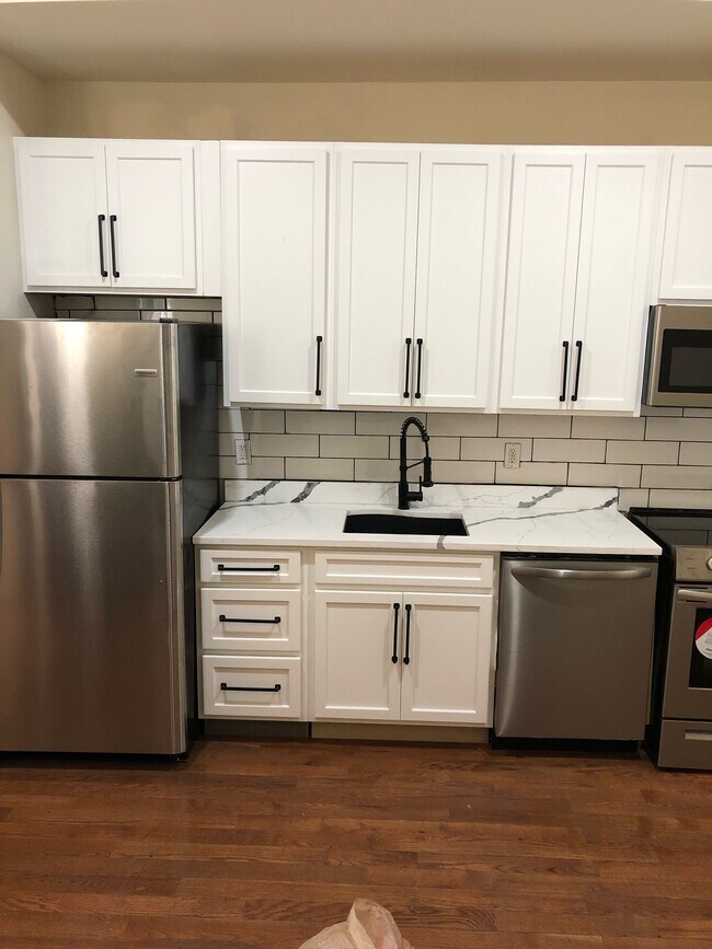 Building Photo - 1806 Guilford Ave