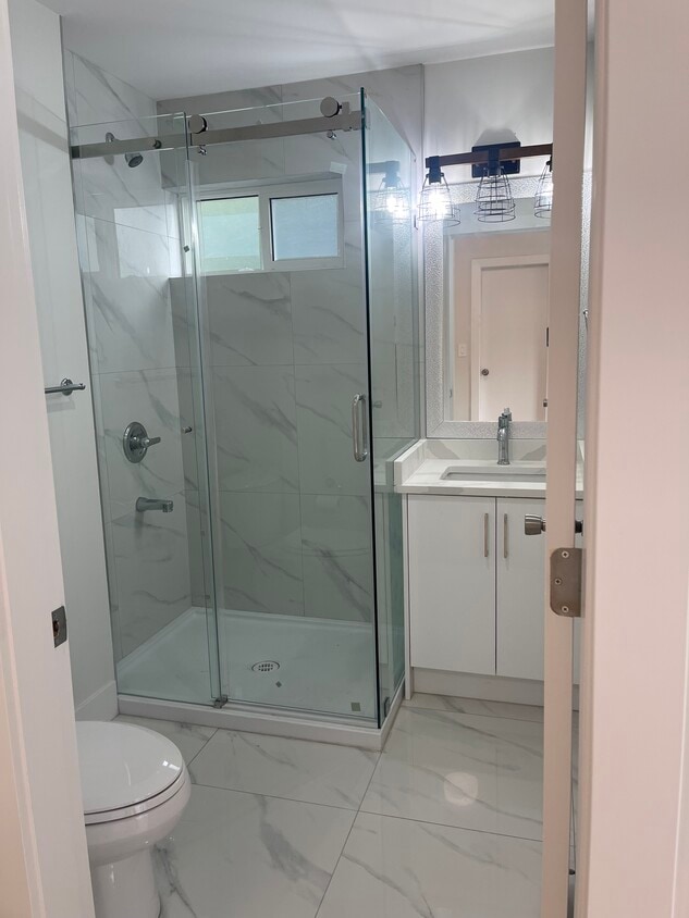 Photo principale - 7680 125 St