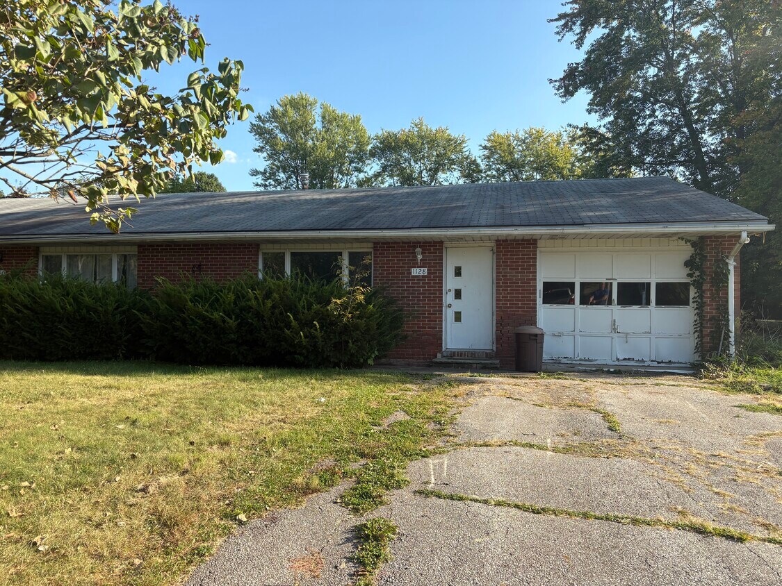 Foto principal - 1128 Chew Rd