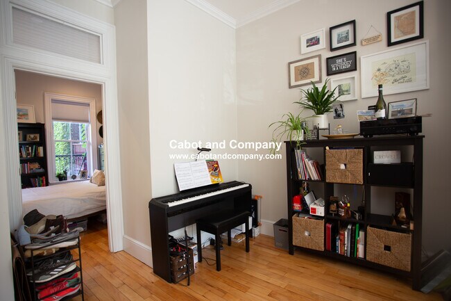 Foto del edificio - 637 Tremont St