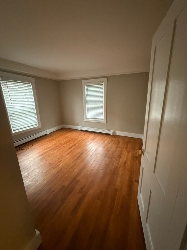 Building Photo - 58 Rumford St