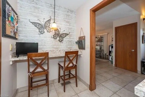Foto del edificio - 551 Shadydale Dr