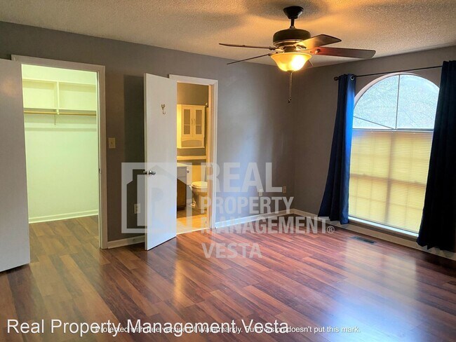 Building Photo - 3 br, 2 bath House - 1303 Saddle Horn Dr.