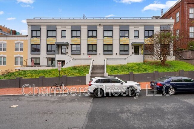 Foto del edificio - 2422 17th St NW