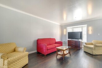 Building Photo - 3 Joyceton Terrace