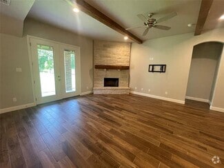 Building Photo - 216 Belmont Dr