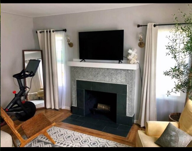 Foto del edificio - 835 Lewis Rd