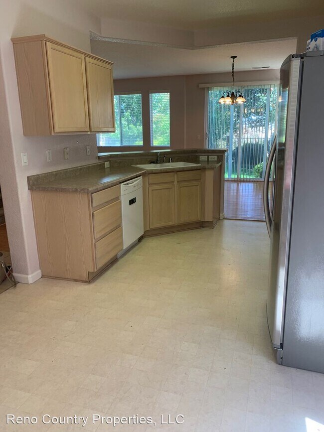 Building Photo - 4 br, 3 bath House - 6284 Everest Court