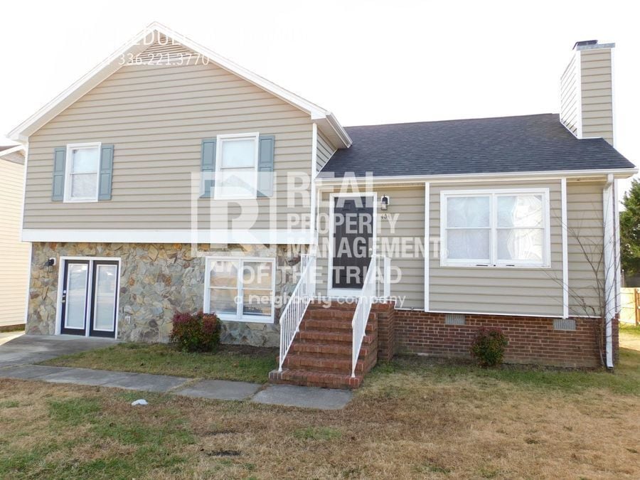 Primary Photo - 404 Mount Olive Dr