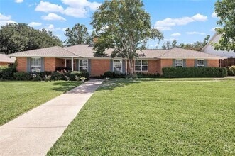 Building Photo - 6814 Pemberton Dr