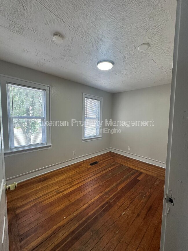 Foto del edificio - 1512 S Burdick St