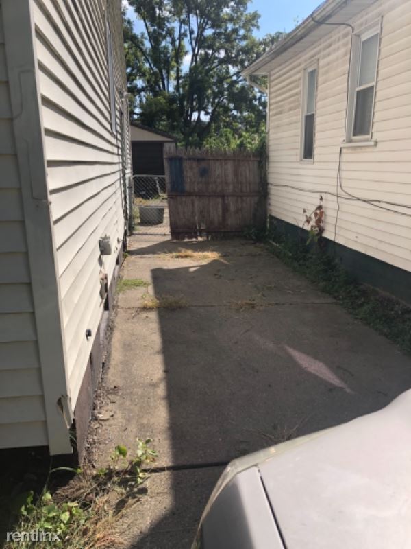 Building Photo - 3 br, 1 bath House - 6456 Heyden