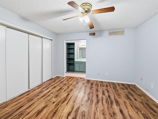 Foto del edificio - 9835 Walnut St