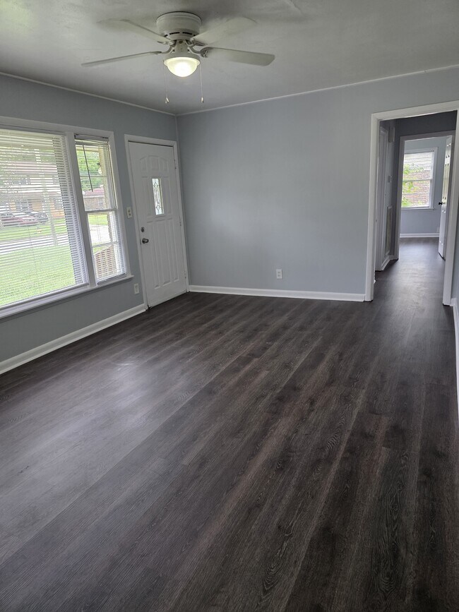 Foto del edificio - 3607 Inglewood Dr NW