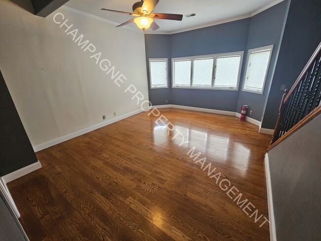 Foto del edificio - Spacious Townhome in Union Hill Area