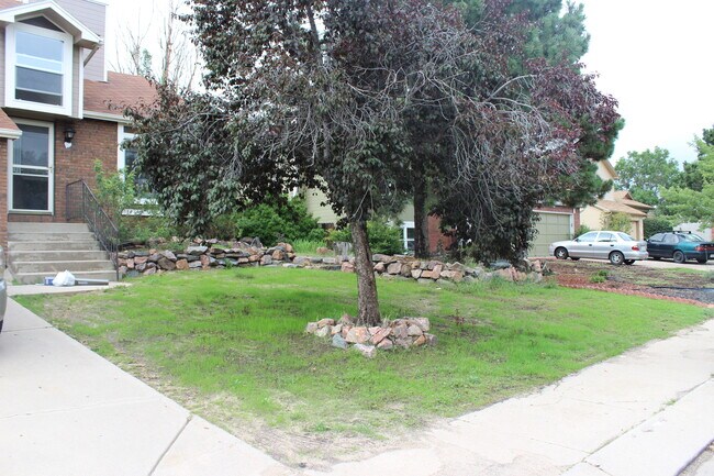 Building Photo - 3290 Bunker Hill Dr