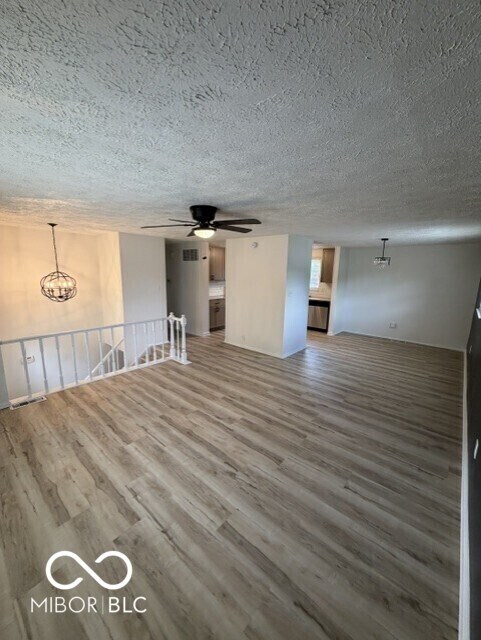 Foto del edificio - 7502 Turnberry Ct