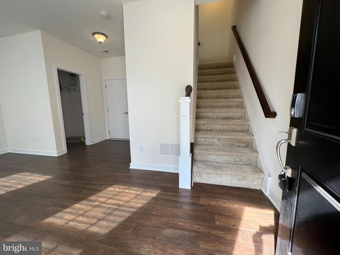 5 Nottingham Ln, Hatboro, PA 19040 Townhome Rentals in Hatboro PA