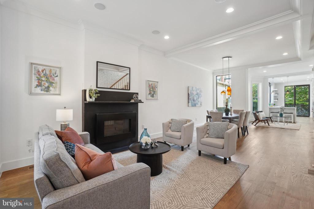 Foto principal - 1831 5th St NW