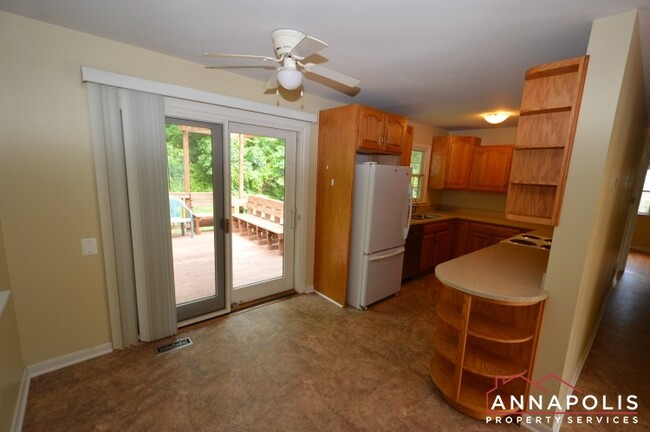 Building Photo - 423 hillsmere drive