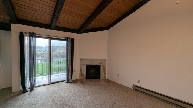 Building Photo - 2020 Grant Ave S