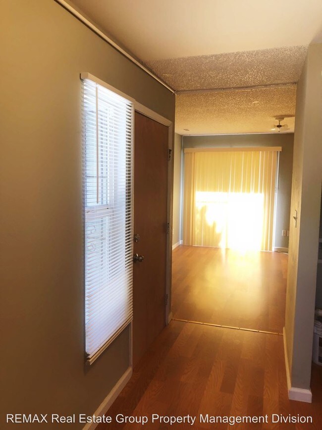 Building Photo - 1026 Mazatlan Cir