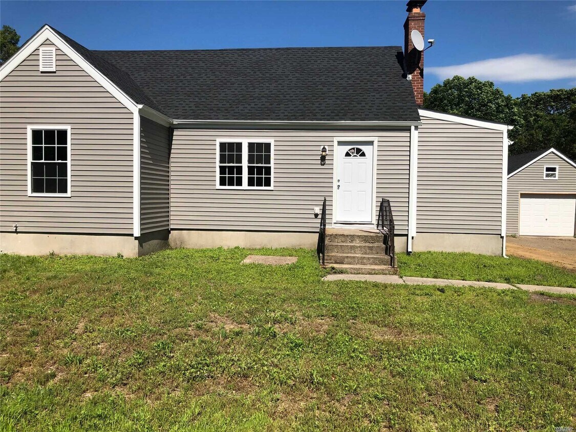 Primary Photo - 3031 N Ocean Ave