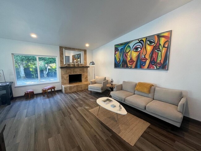 Foto del edificio - 1233 E Via Escuela