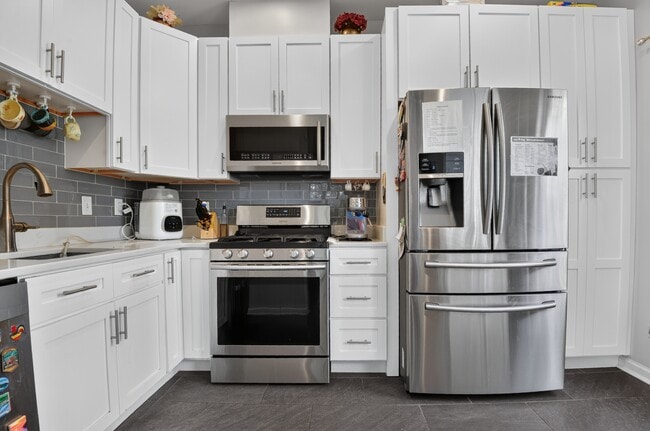 Foto del edificio - 2921 Deer Hollow Way