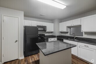 The Middleton - 3BR, 2BA - 1,417SF - Kitchen - Sabal Palms
