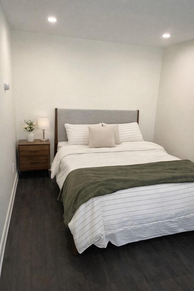 Bedroom - 200 Park Terrace Dr